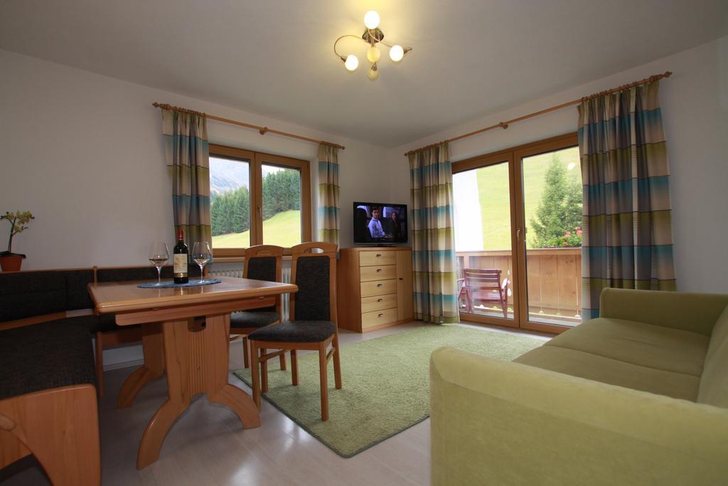 Haus Schoene Aussicht Berwang Esterno foto
