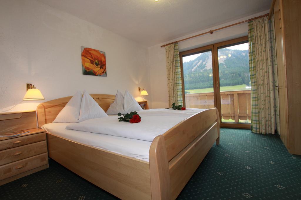 Haus Schoene Aussicht Berwang Esterno foto